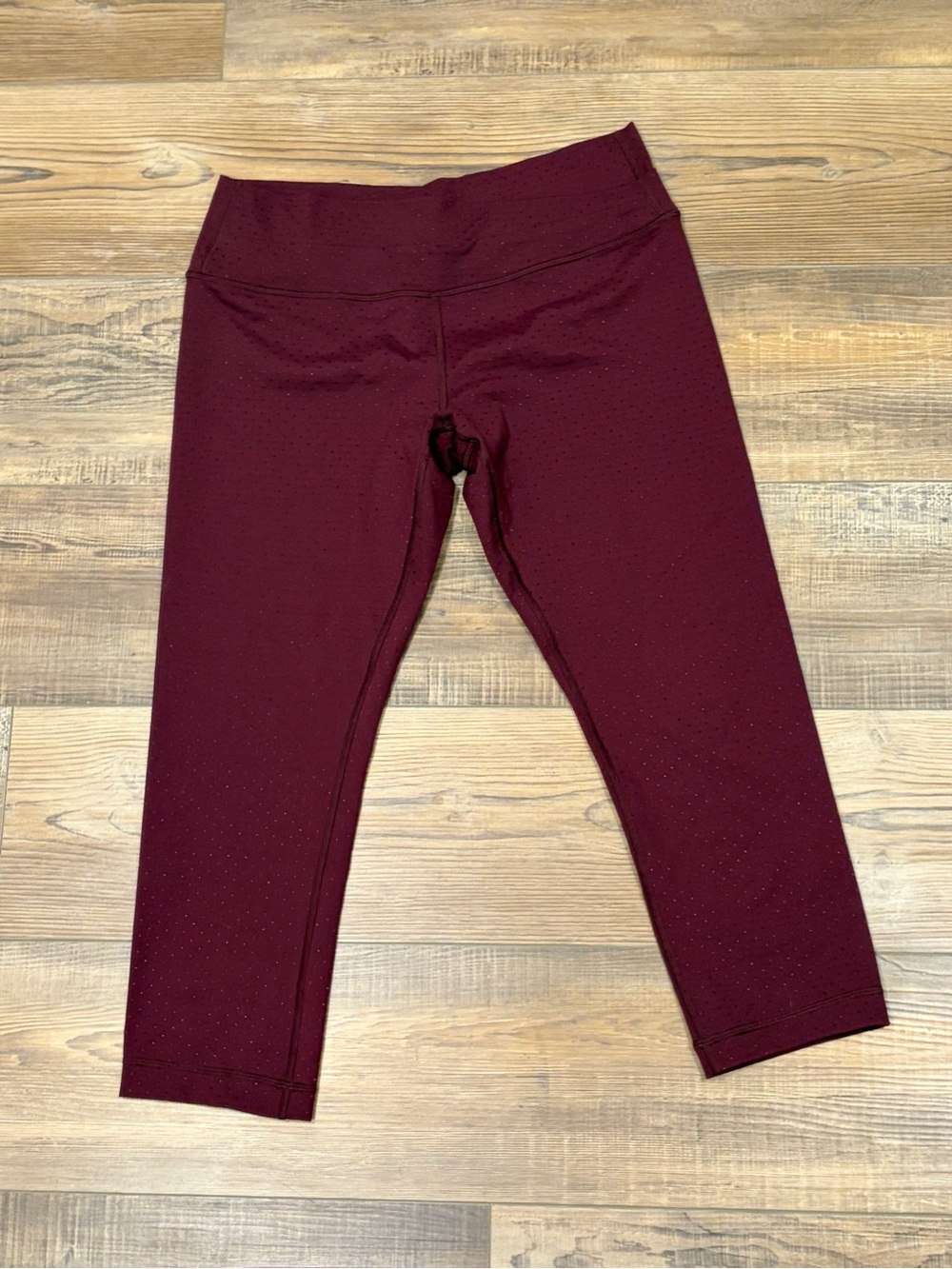lululemon athletica Burgundy cropped Leggings‎ Layered front band Sz 8
